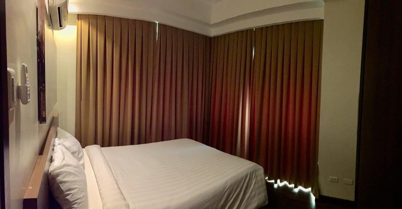 Padgett Place Prime Suites Cebu Exterior photo