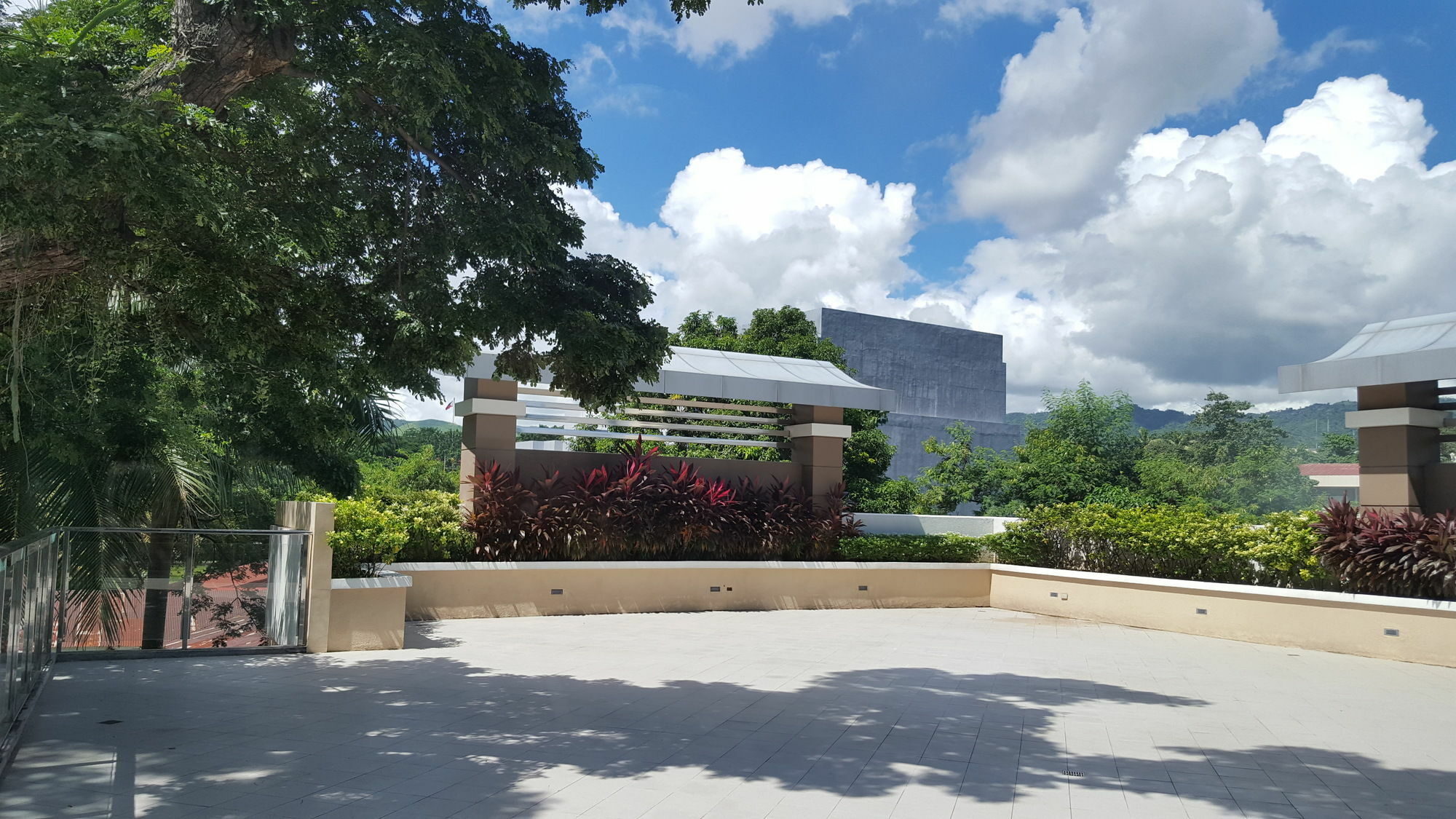 Padgett Place Prime Suites Cebu Exterior photo